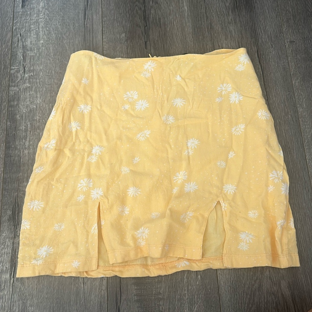 Flower Mini Skirt - Picture 1 of 4